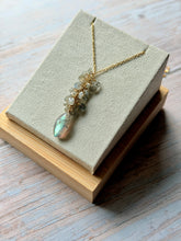 Load image into Gallery viewer, Labradorite Waterfall Vermeil Dainty Necklace