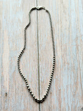 Load image into Gallery viewer, Vintage Graduated Sterling Silver Pearl Necklace