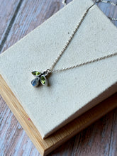 Load image into Gallery viewer, Vintage Peridot and Moonstone Sterling Silver Necklace