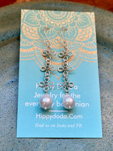 Load image into Gallery viewer, Sterling Silver Daisy and Freshwater Pearl Dangle o
