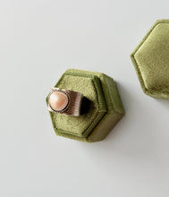 Load image into Gallery viewer, Freshwater Pearl Sterling Silver Ring, Sz 7.25-7.5

