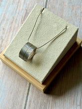Load image into Gallery viewer, Modern Skeleton Leaf Inlay Sterling Silver Necklace
