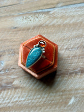 Load image into Gallery viewer, Orange Kyanite and Neon Apatite Sterling Silver Ring, Size 7.5
