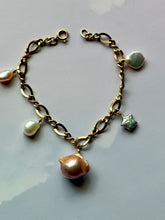 Load image into Gallery viewer, Vintage Mermaid Pearl Gold Fill Chonky Charm Bracelet
