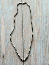Load image into Gallery viewer, Vintage Graduated Sterling Silver Pearl Necklace
