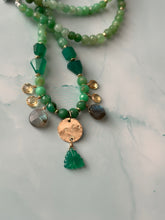 Load image into Gallery viewer, Color Therapy Mighty Green Mixed Metal Necklace
