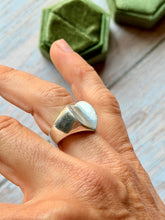Load image into Gallery viewer, Vintage Concave HeartRing, Sterling Silver Size

