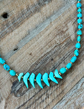 Load image into Gallery viewer, Fetish Kingman Turquoise Beaded Necklace
