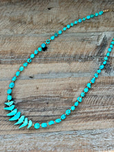 Load image into Gallery viewer, Fetish Kingman Turquoise Beaded Necklace
