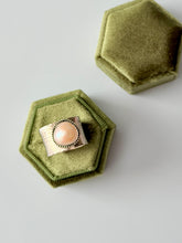 Load image into Gallery viewer, Freshwater Pearl Sterling Silver Ring, Sz 7.25-7.5
